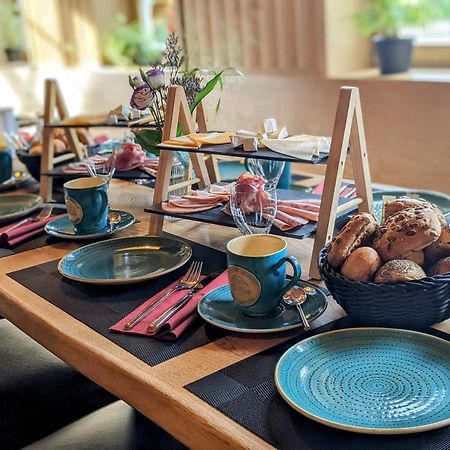 Teutsche Schule Hotel Schleusingen Екстериор снимка
