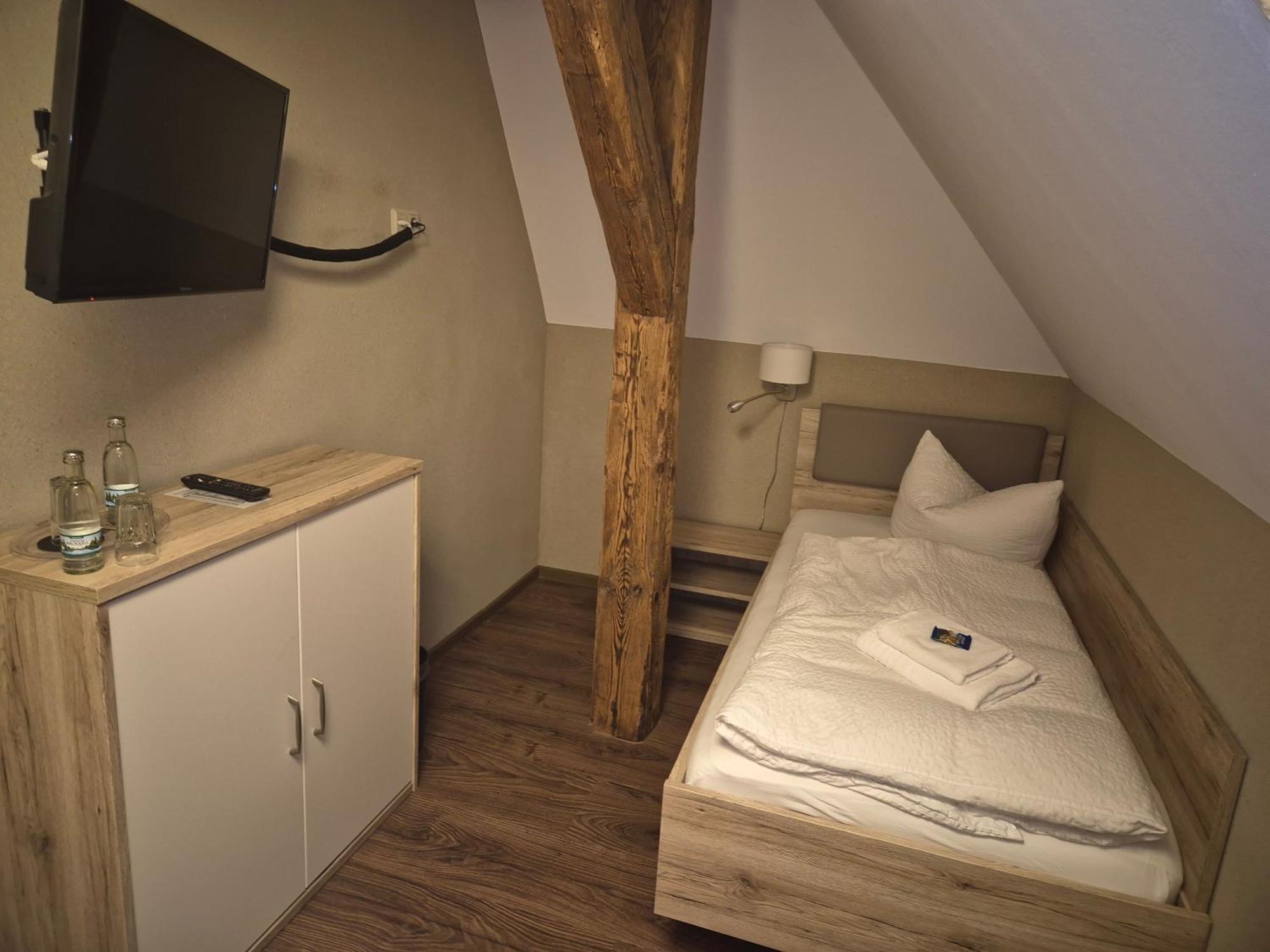 Teutsche Schule Hotel Schleusingen Екстериор снимка