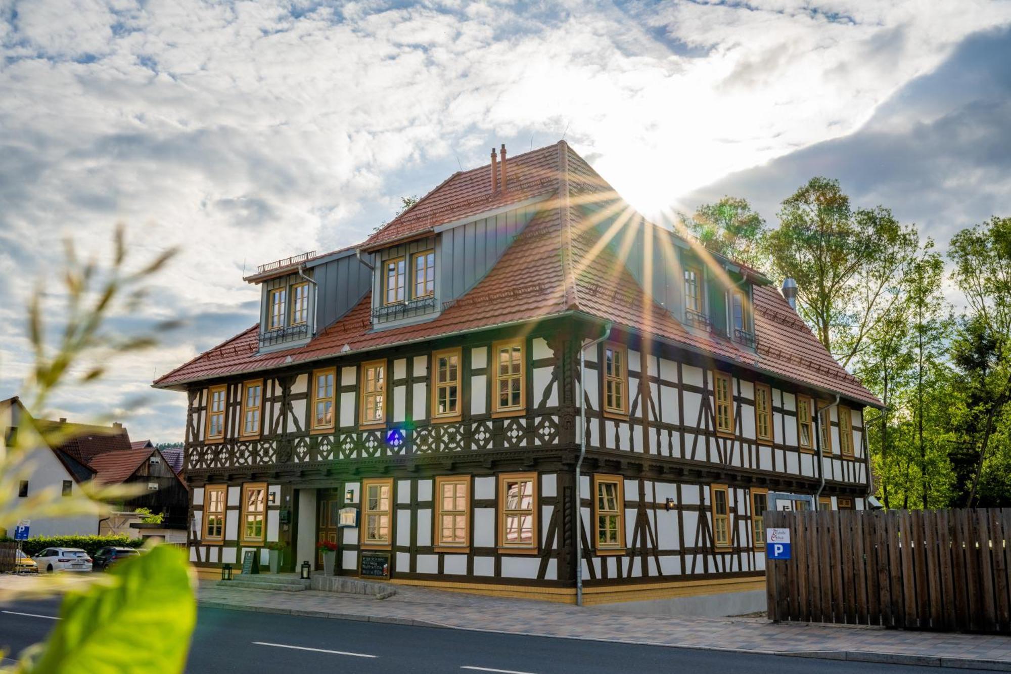 Teutsche Schule Hotel Schleusingen Екстериор снимка